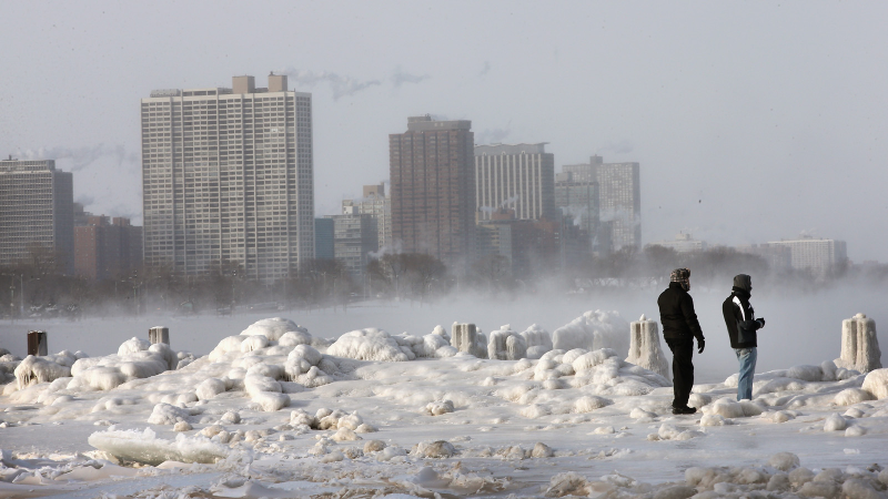 Illustration for article titled 21 Pictures of Chicago's Modern-Day Ice Age